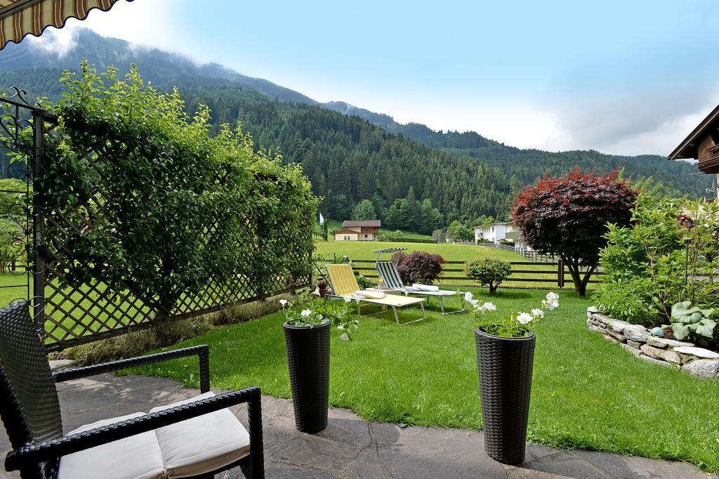 Hotel Maximilian Mayrhofen Exteriör bild