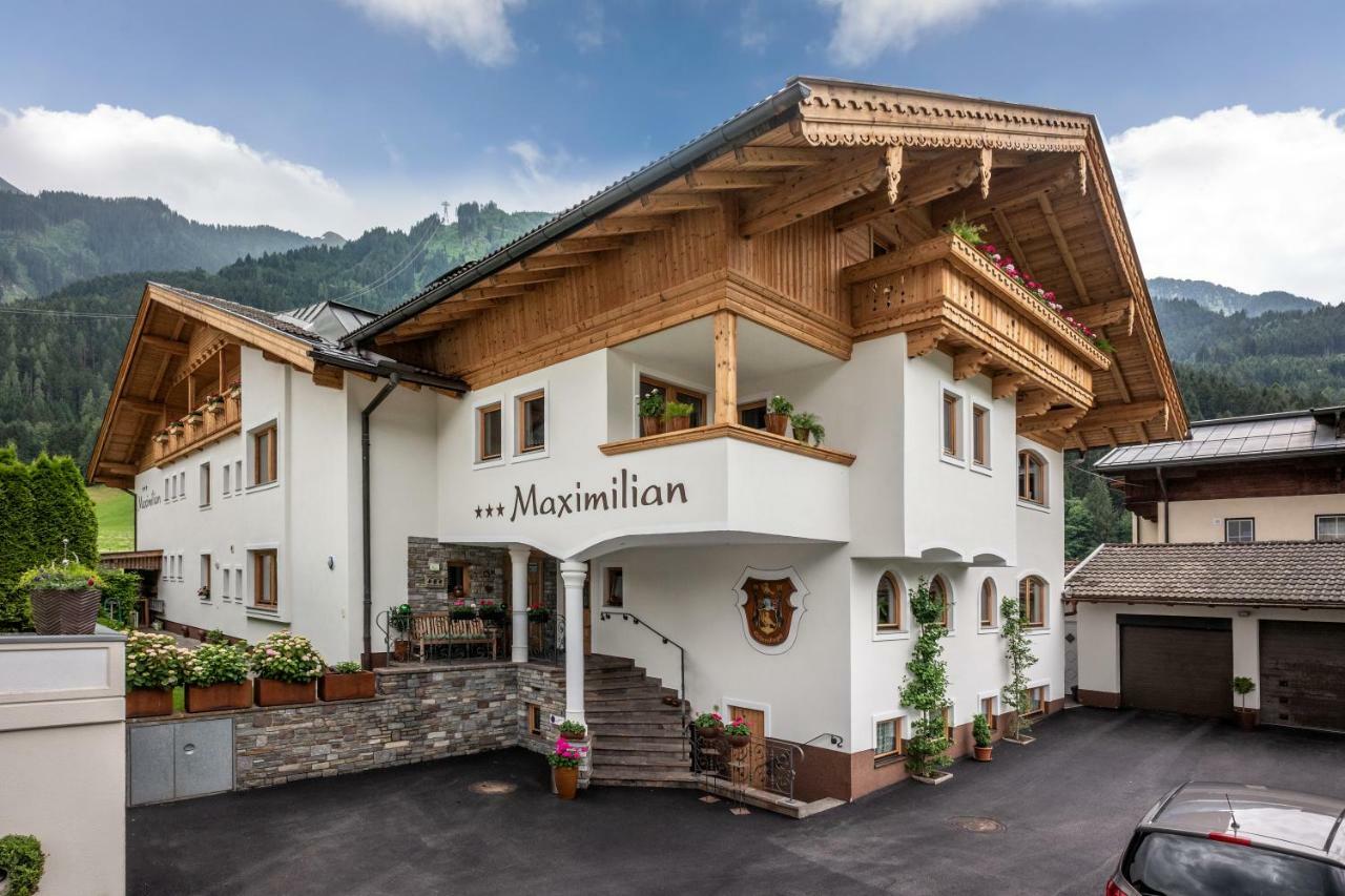Hotel Maximilian Mayrhofen Exteriör bild